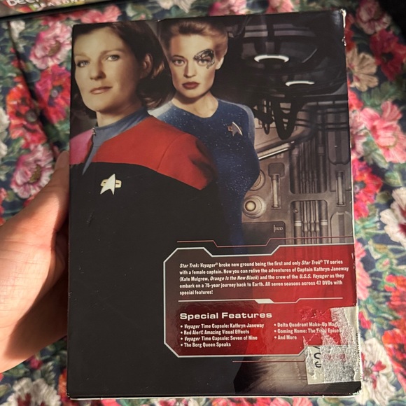 Star Trek Voyager Complete Series Box Set - Picture 4 of 12